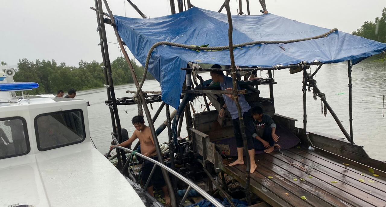 Puluhan Orang Penambang di Sungai Manggar Diamankan oleh Polres Beltim